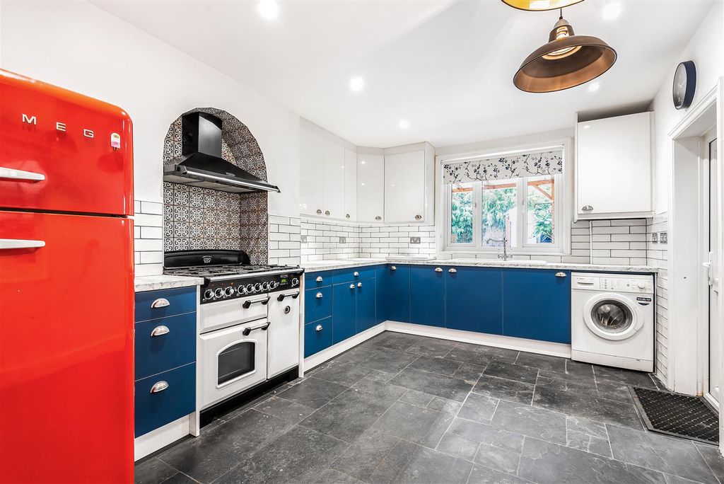 Property photo 2 of 12 692682 (5).Jpg