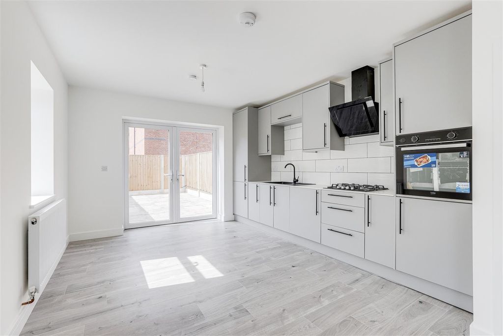 Property photo 3 of 14 130824_9.Jpg