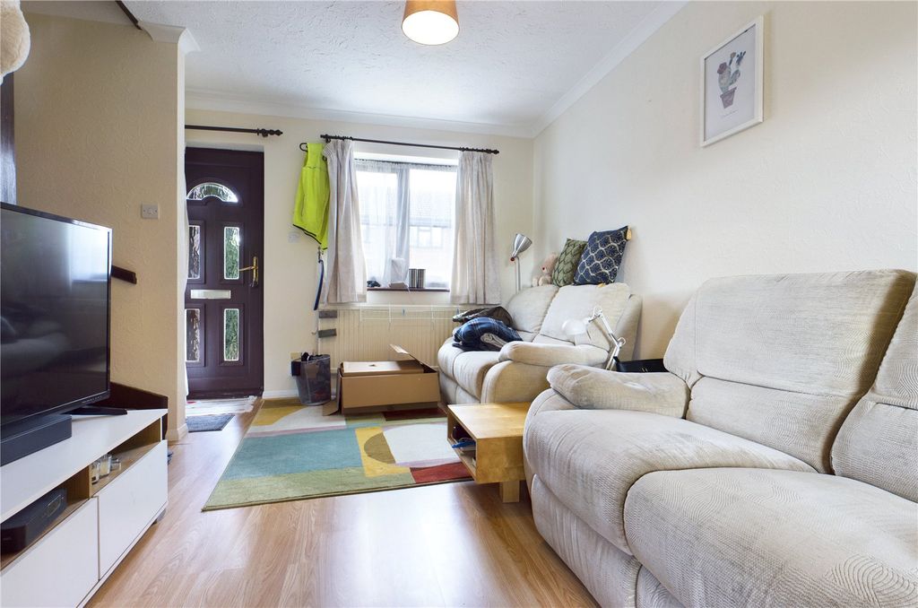 Property photo 3 of 9 Living Room