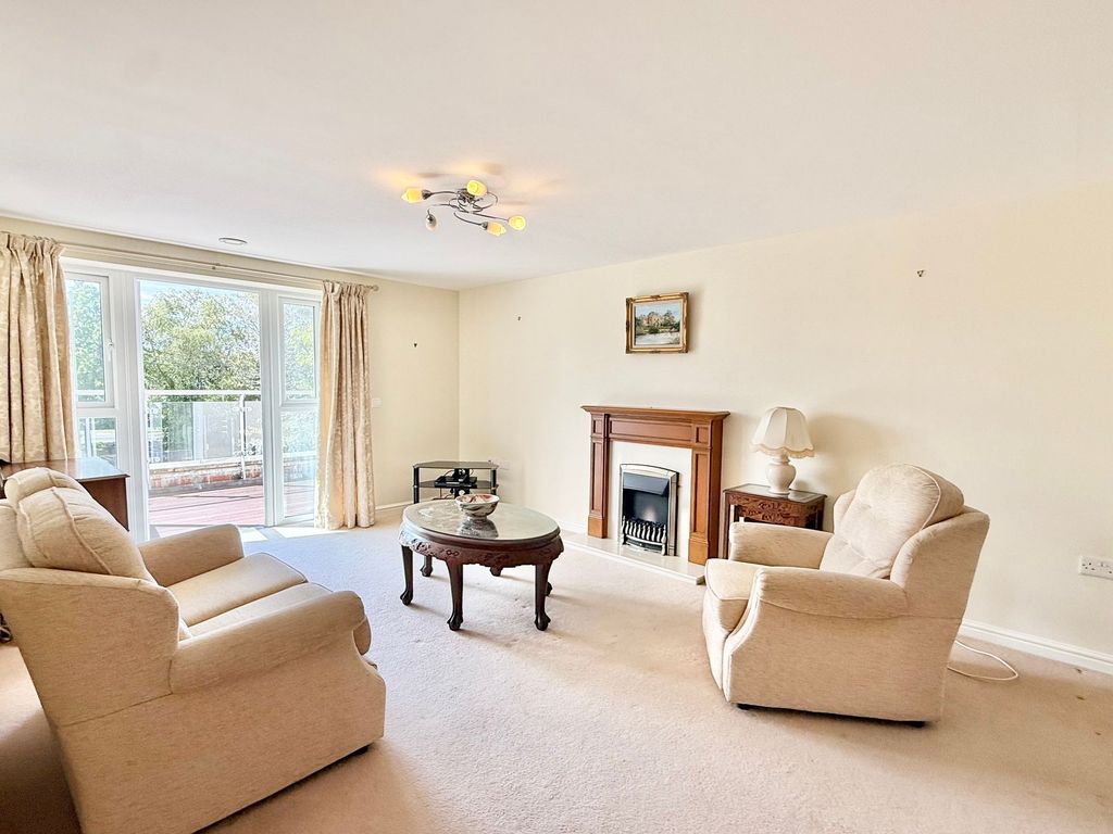 Property photo 3 of 15