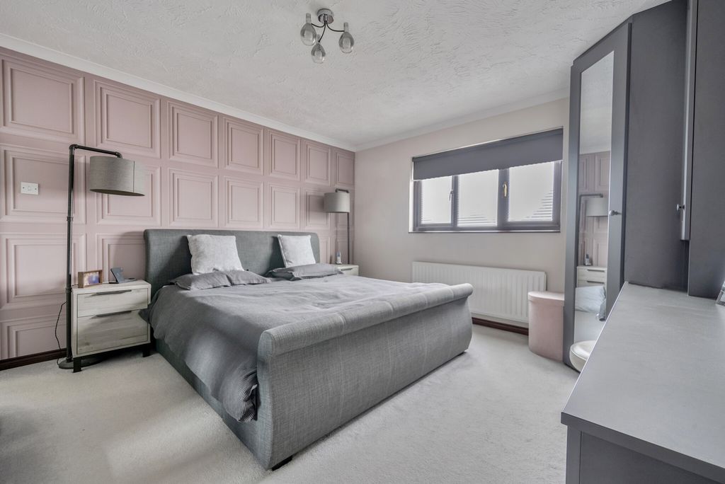 Property photo 2 of 16 1354553-6-68Ca815...