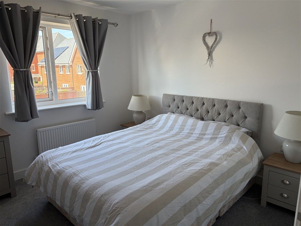 Property photo 3 of 11 Bedroom 1