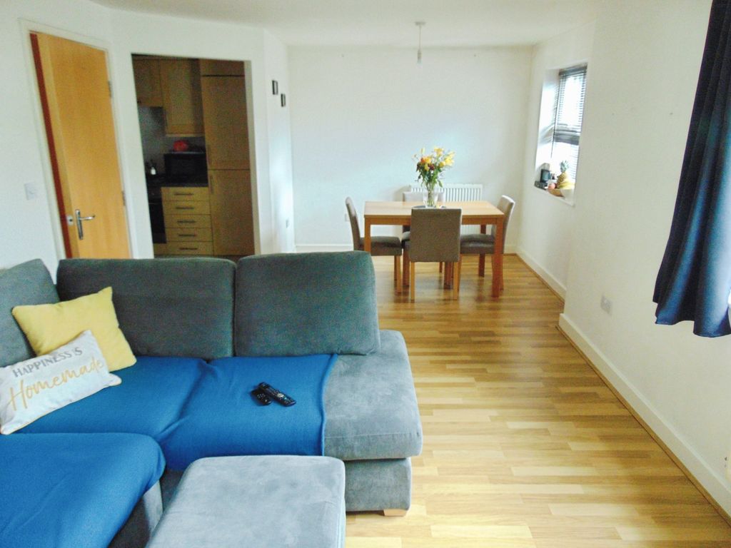 Property photo 3 of 7 3d32461E-Lounge
