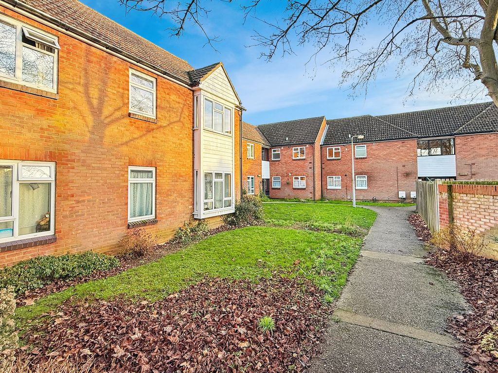 Property photo 1 of 8