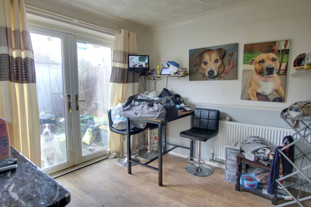 Property photo 2 of 7