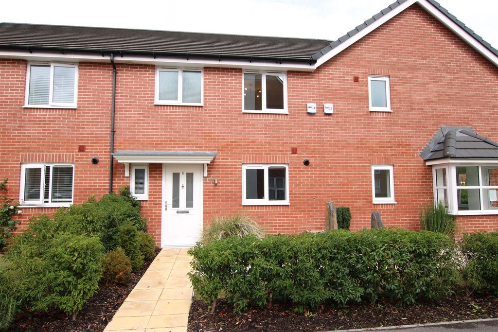 Property photo 1 of 13 External