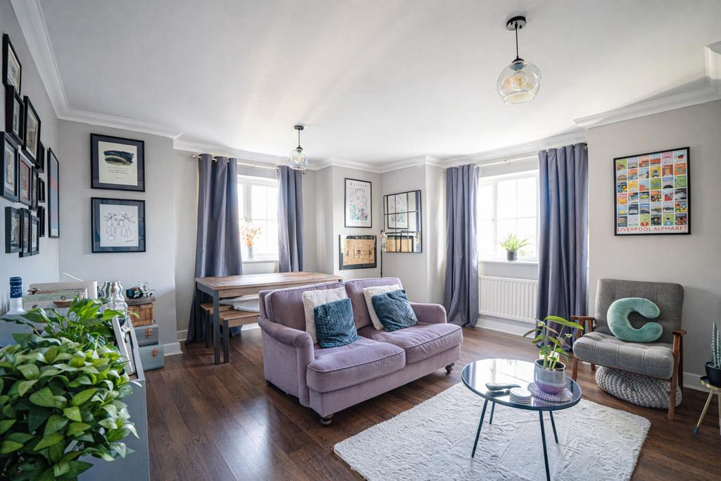 Property photo 2 of 13 3E3041c7-4E8c-436d-8E5F-11B9Ccb8009F.Png