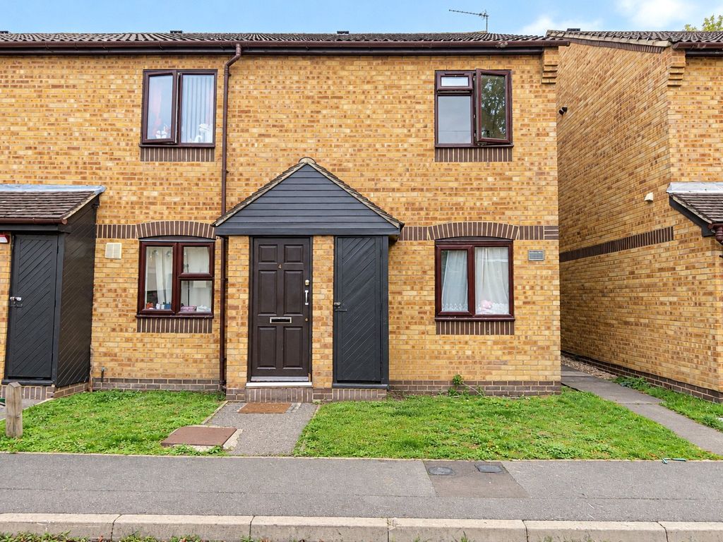 Property photo 1 of 7 External