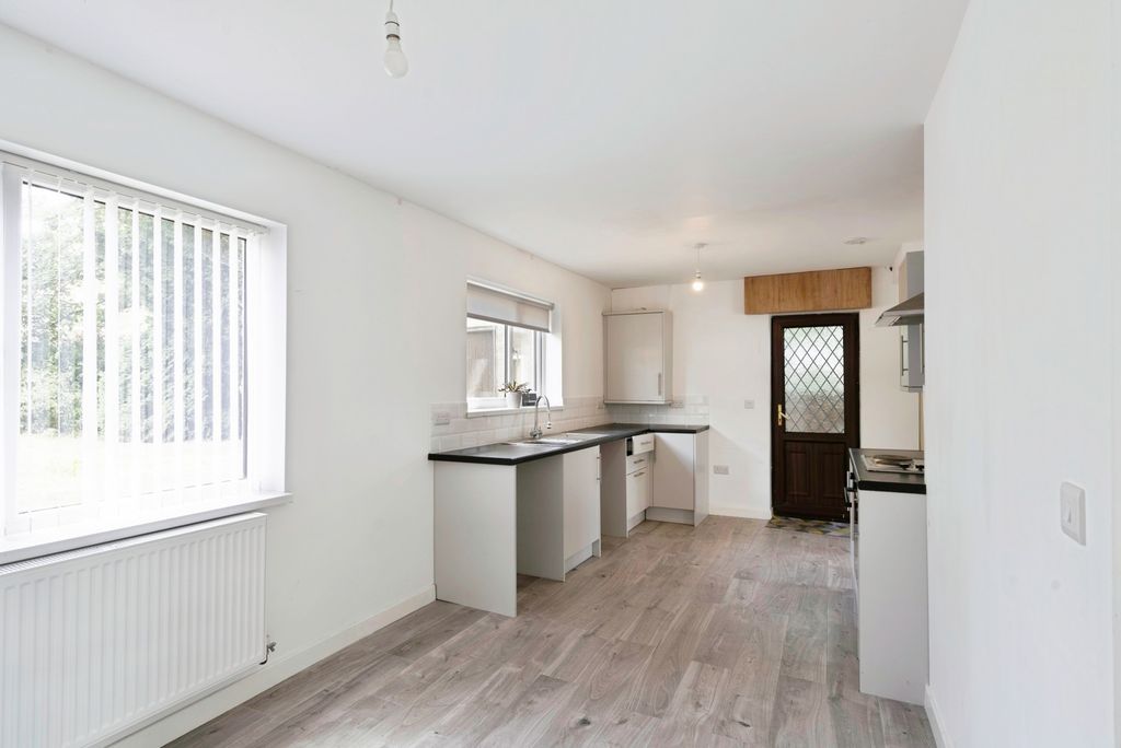 Property photo 2 of 20 Pbox-Img.Jpg