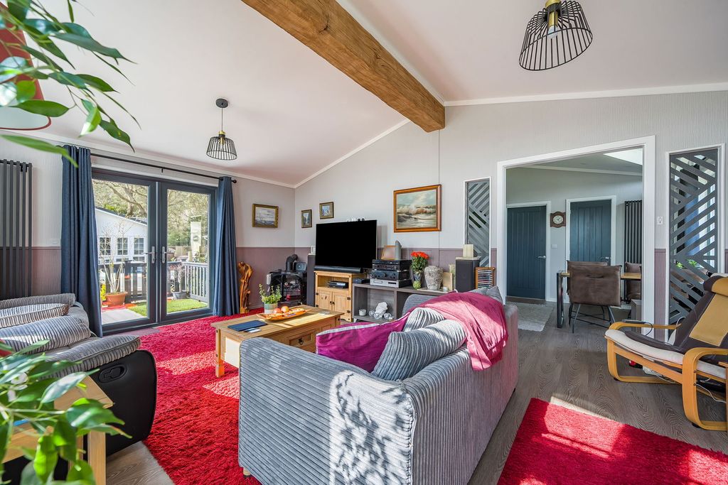 Property photo 2 of 19