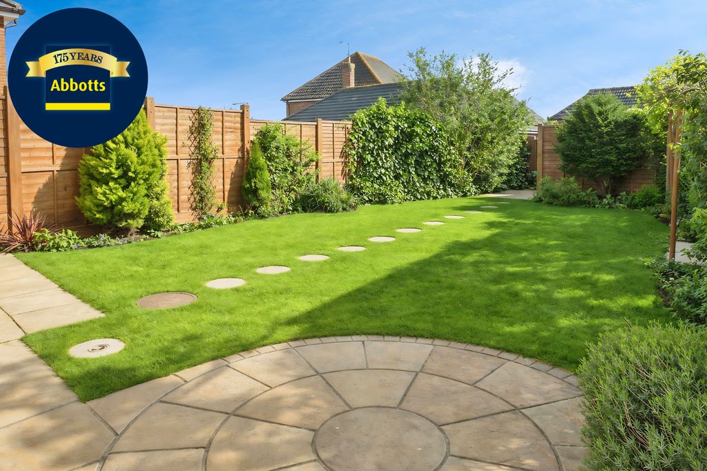 Property photo 2 of 8