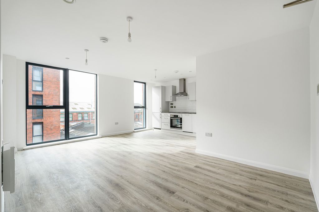 Property photo 3 of 16 8_65543