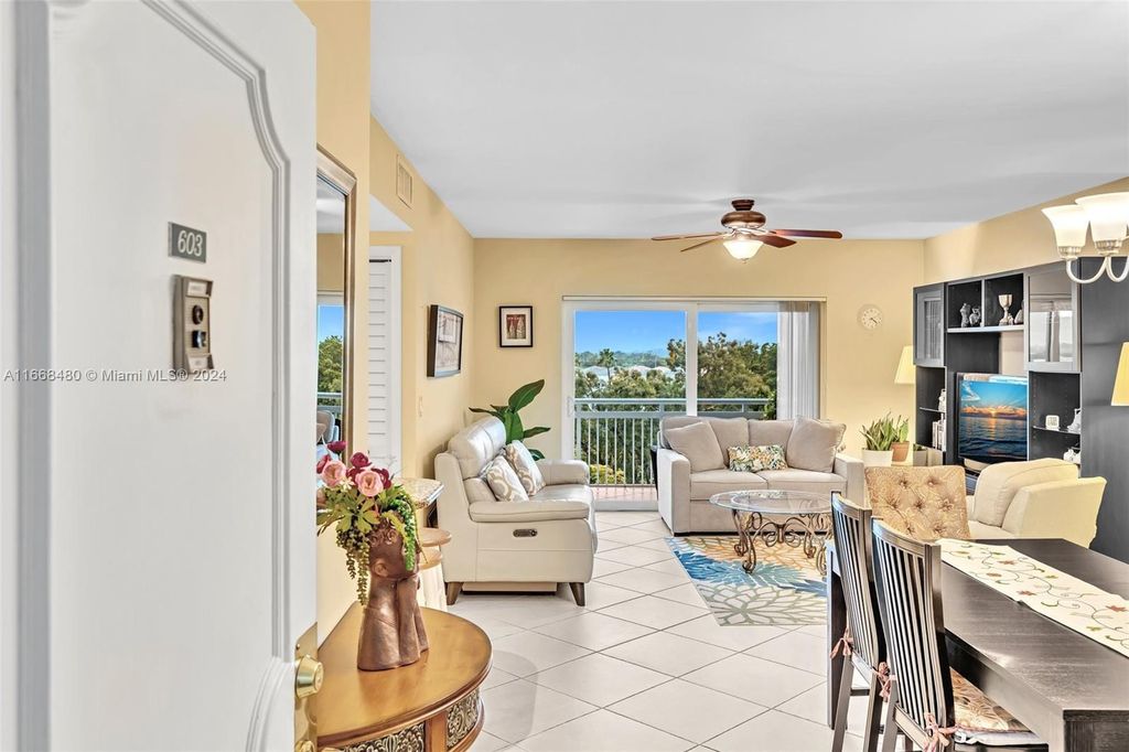 Property photo 3 of 49 <Alttext/>
