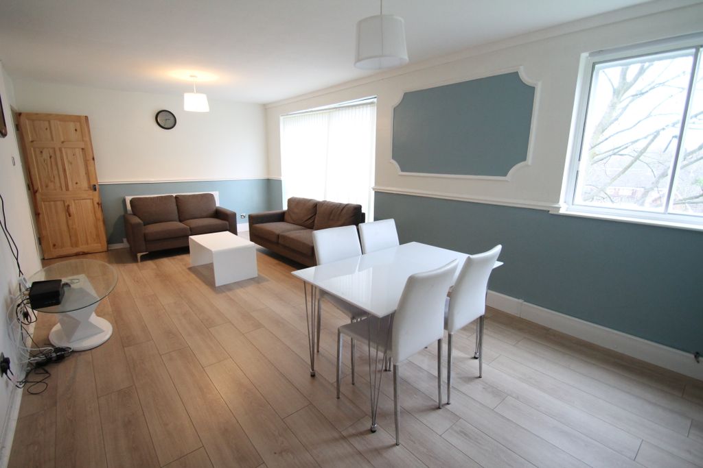Property photo 3 of 15 Img_5421