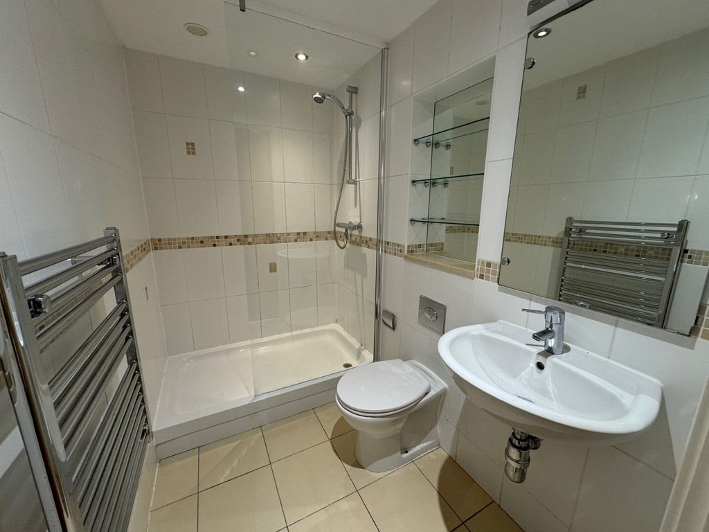 Property photo 3 of 6 Bathroom