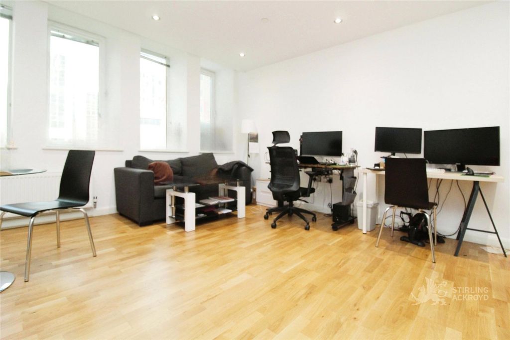 Property photo 3 of 12 Reception Room