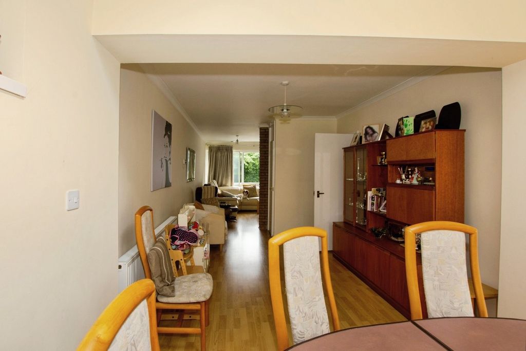 Property photo 3 of 18