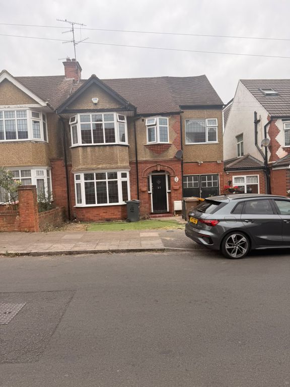 Property photo 2 of 10 1