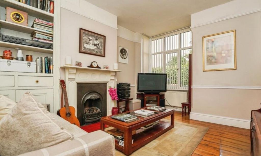 Property photo 2 of 15
