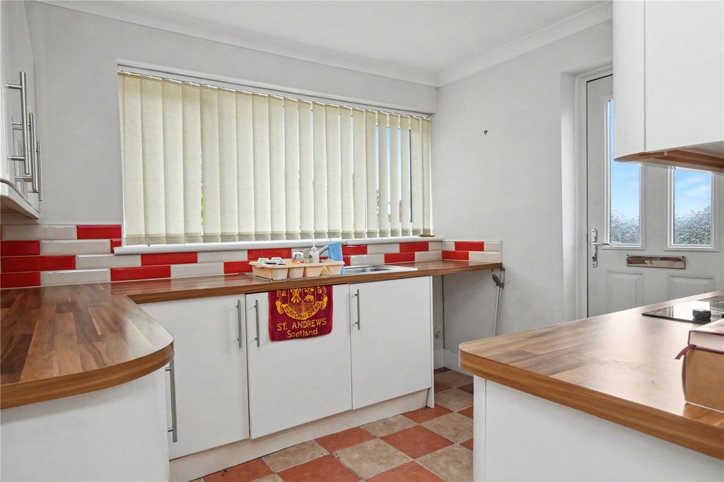 Property photo 2 of 12 Picture No. 01