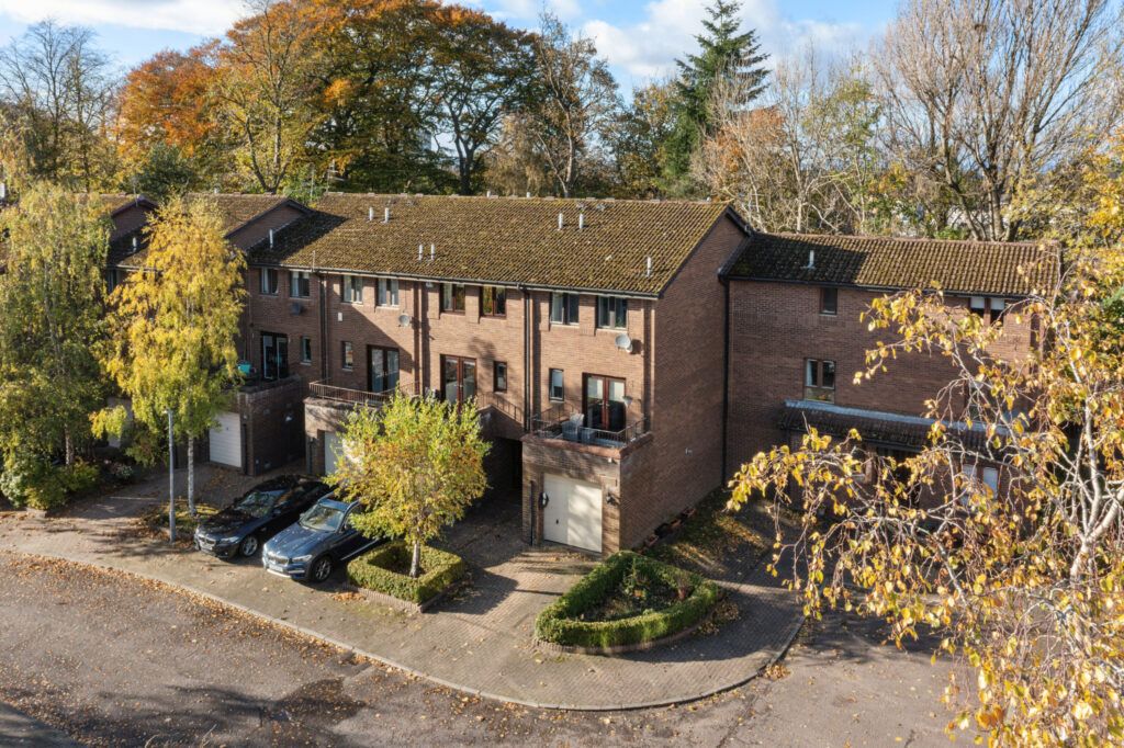 Property photo 1 of 27