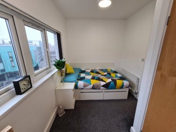 Property photo 1 of 7 Silver-Ensuite-3