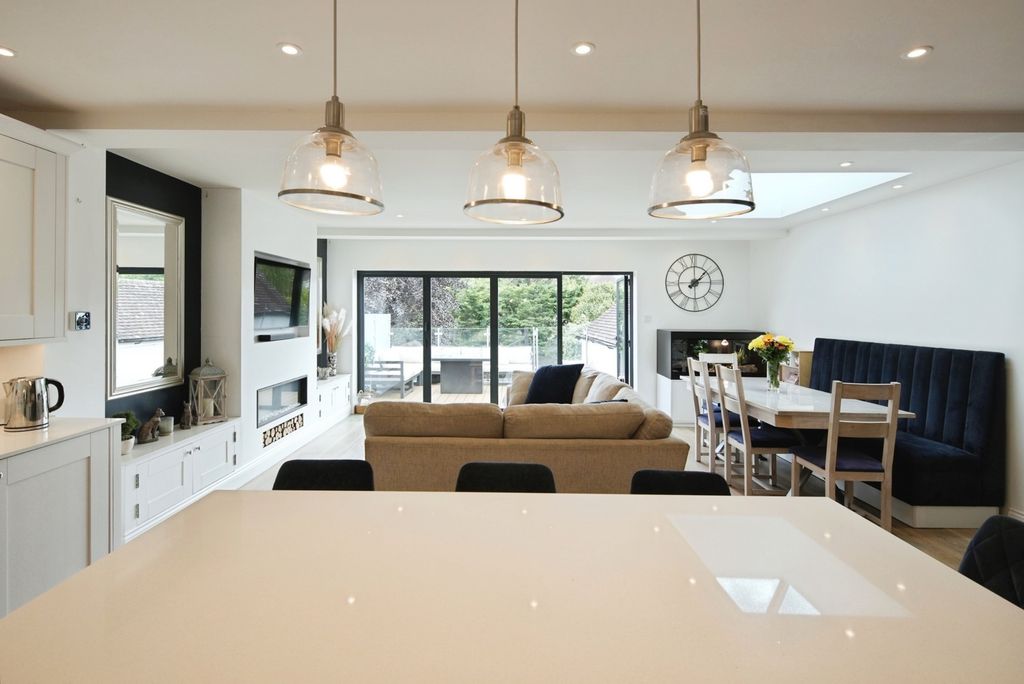 Property photo 3 of 29 Pbox-Img.Jpg