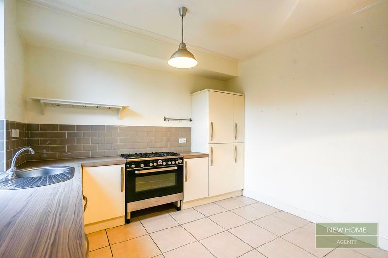 Property photo 3 of 17 Photo 11