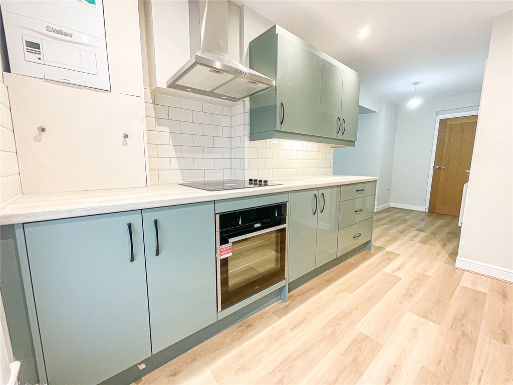 Property photo 3 of 17 Picture No. 04