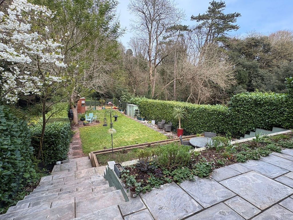 Property photo 2 of 34