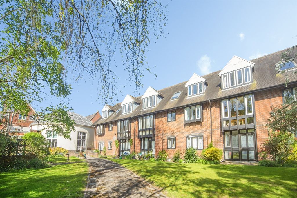 Property photo 1 of 13