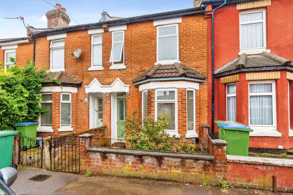 Property photo 1 of 17
