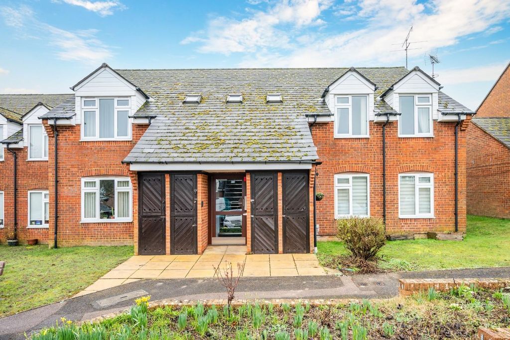 Property photo 1 of 12 Rowan Mead
