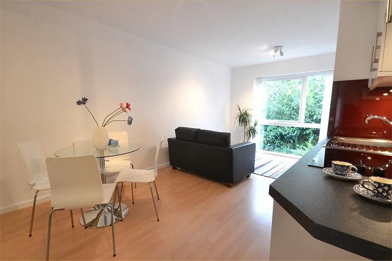 Property photo 2 of 6 Dining Lounge
