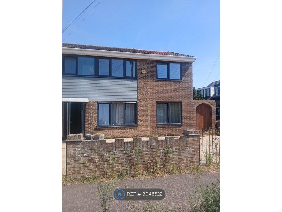 Property photo 2 of 11