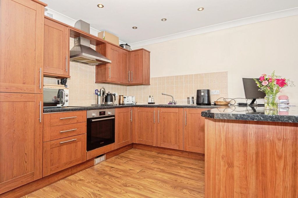 Property photo 3 of 18 Living Room/Kitchen Diner