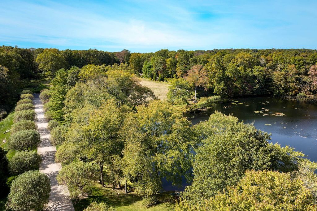 Property photo 2 of 12 <Alttext/>