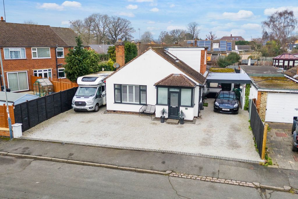 Property photo 1 of 28
