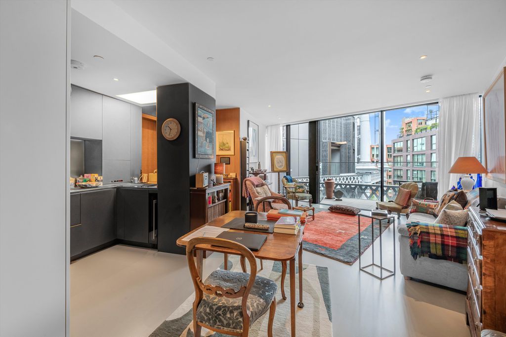 Property photo 1 of 9 Image