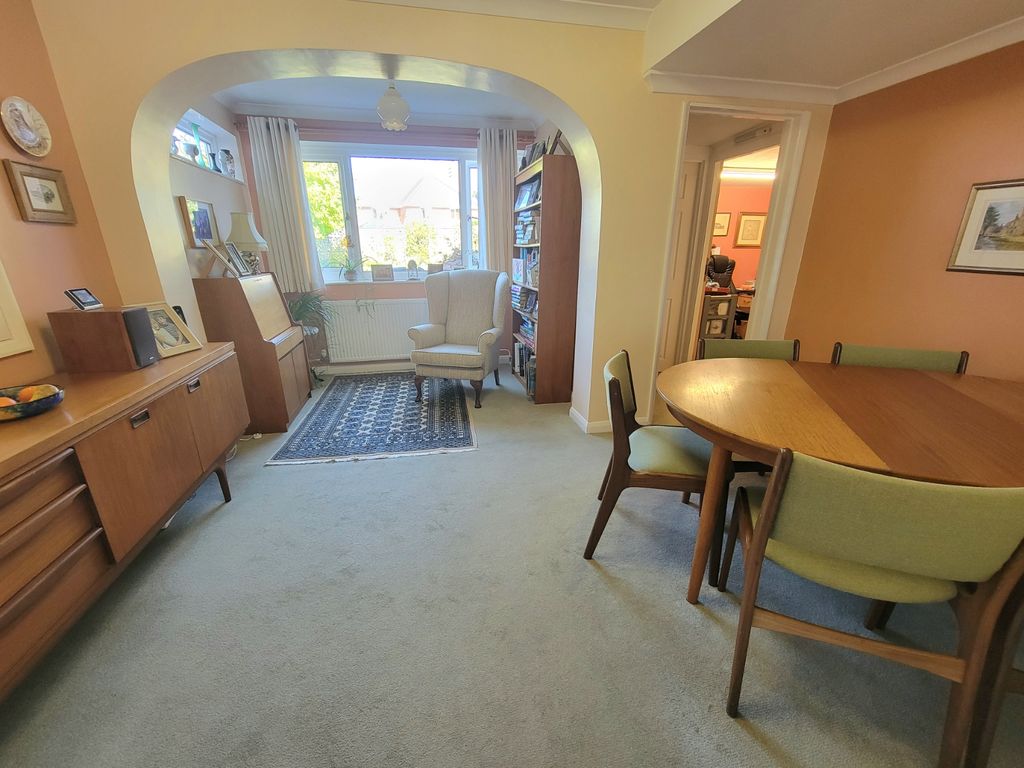 Property photo 3 of 14