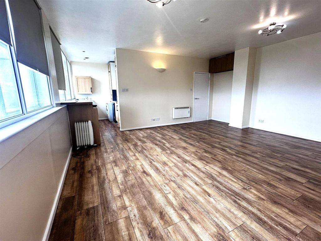 Property photo 1 of 13 Image2.Jpg