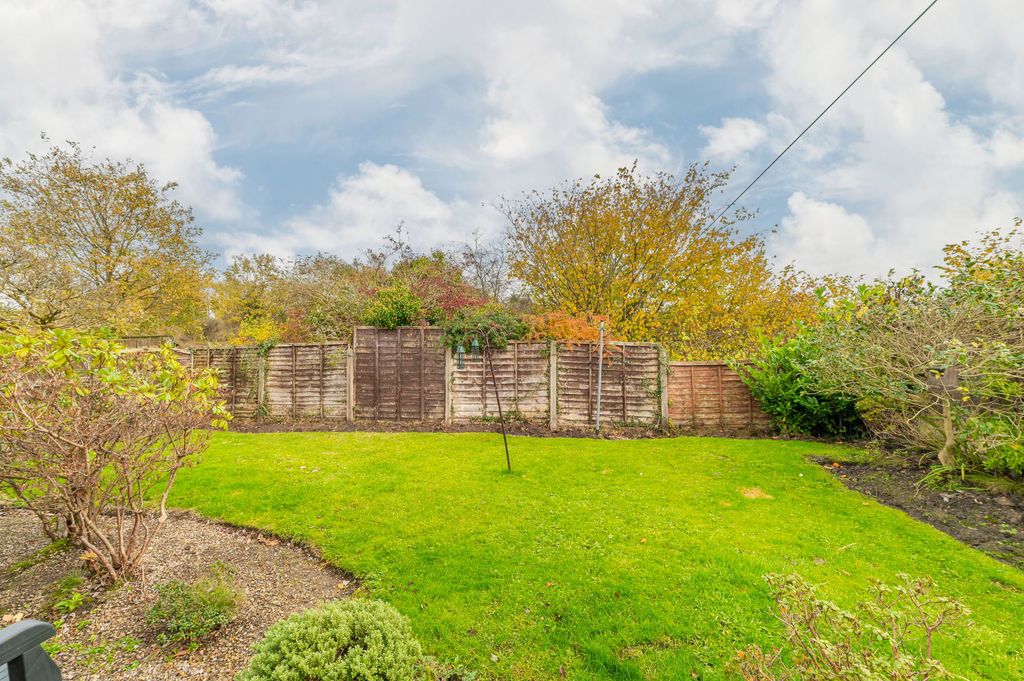 Property photo 2 of 21