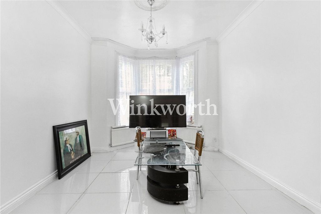 Property photo 2 of 16 Picture No. 09