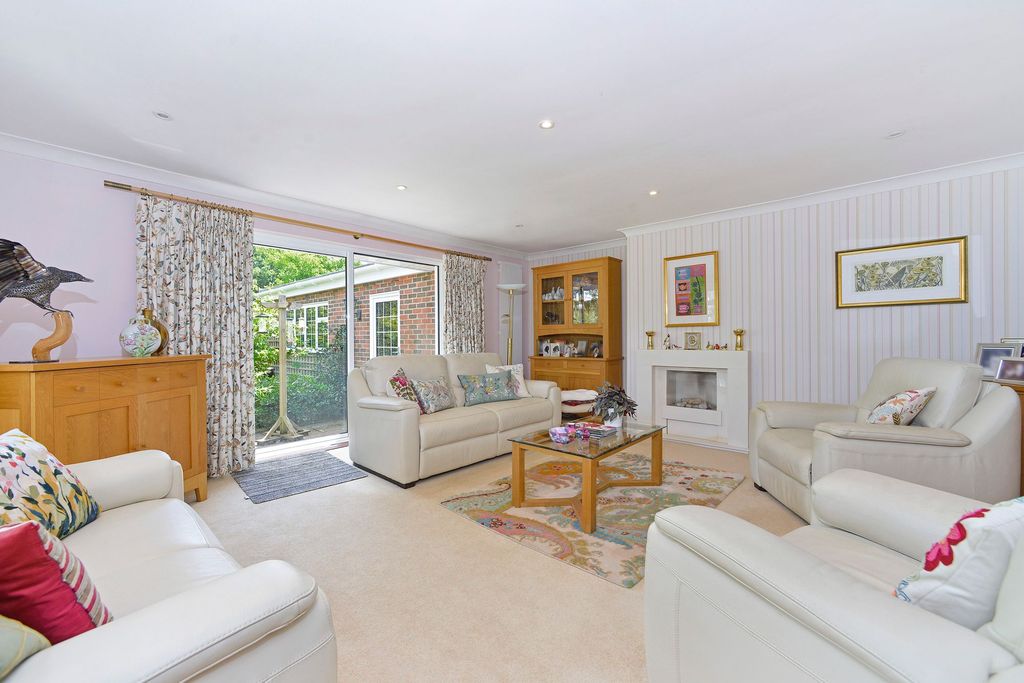 Property photo 3 of 21 Photo 8