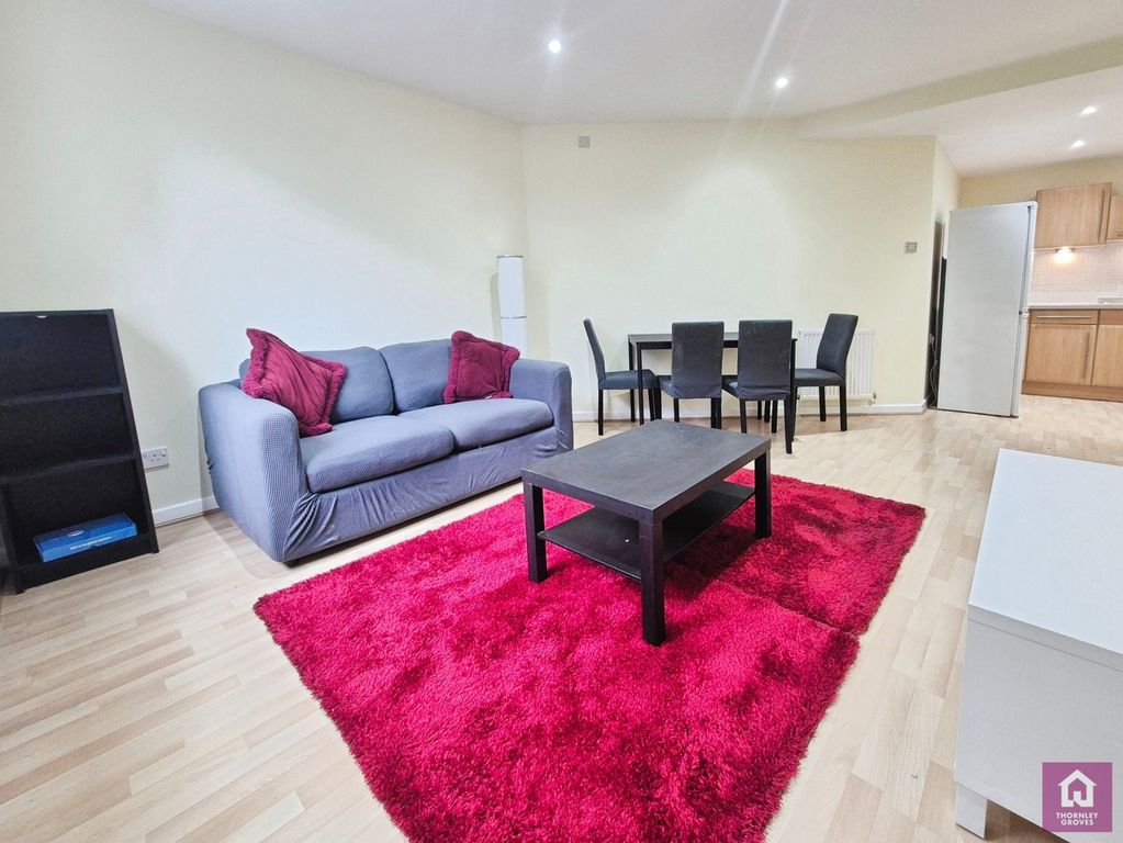 Property photo 3 of 20 Pbox-Img.Jpg