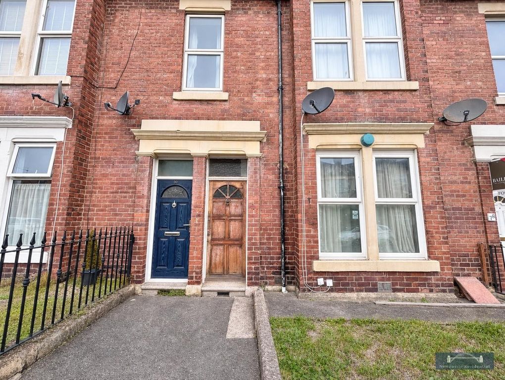 Property photo 2 of 21