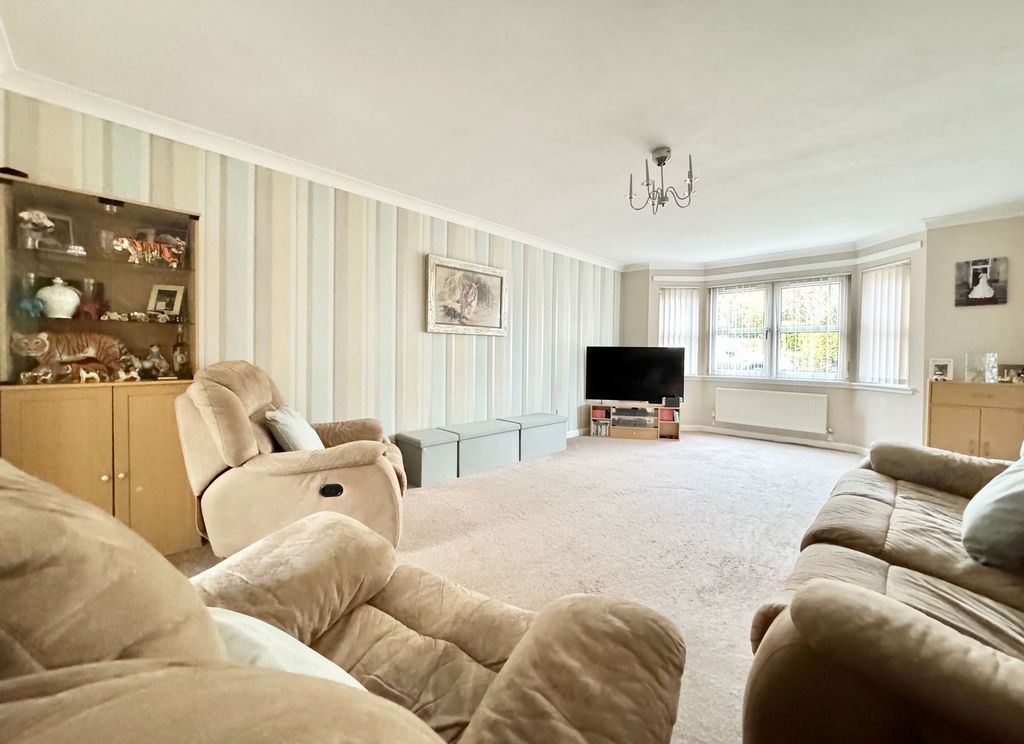 Property photo 3 of 31