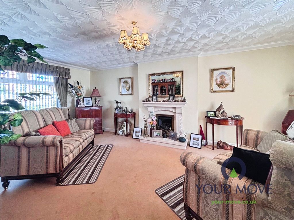 Property photo 2 of 18 Picture No. 12