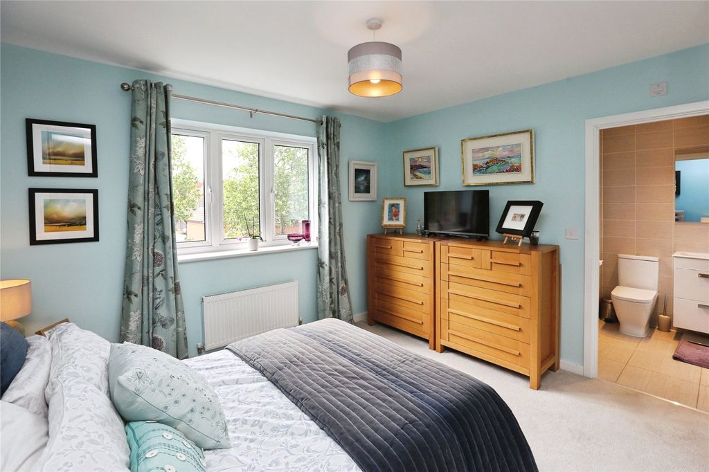Additional image 20 of 4 bed detached house for saleSword Drive, Fareham, Hampshire PO14