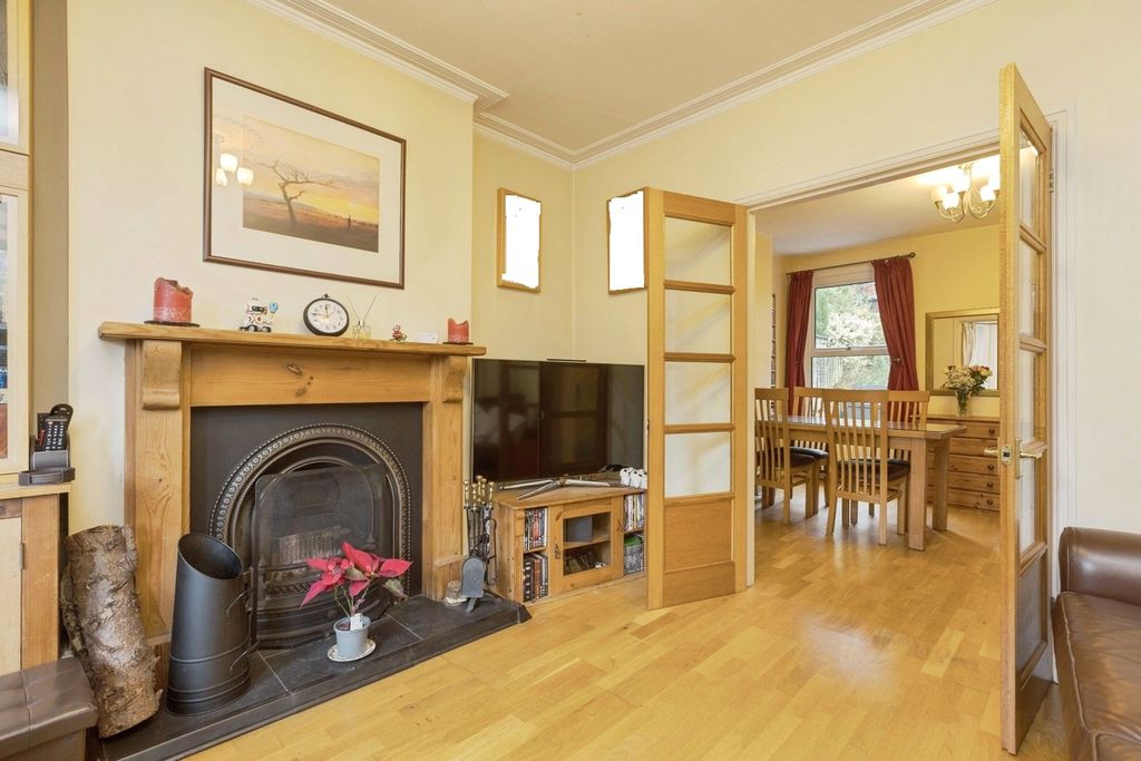 Property photo 2 of 18 Picture No. 44